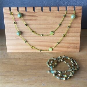 Vintage 1990s Rolled Paper Beaded Bracelet with necklace